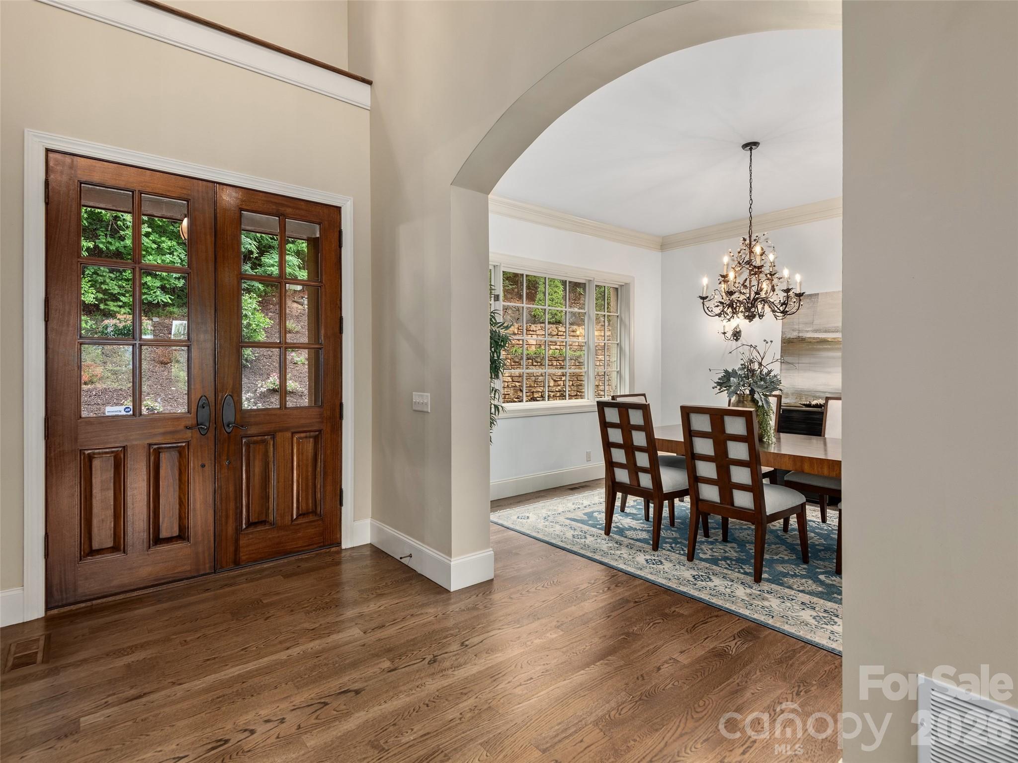 433 Coopers Hawk Drive