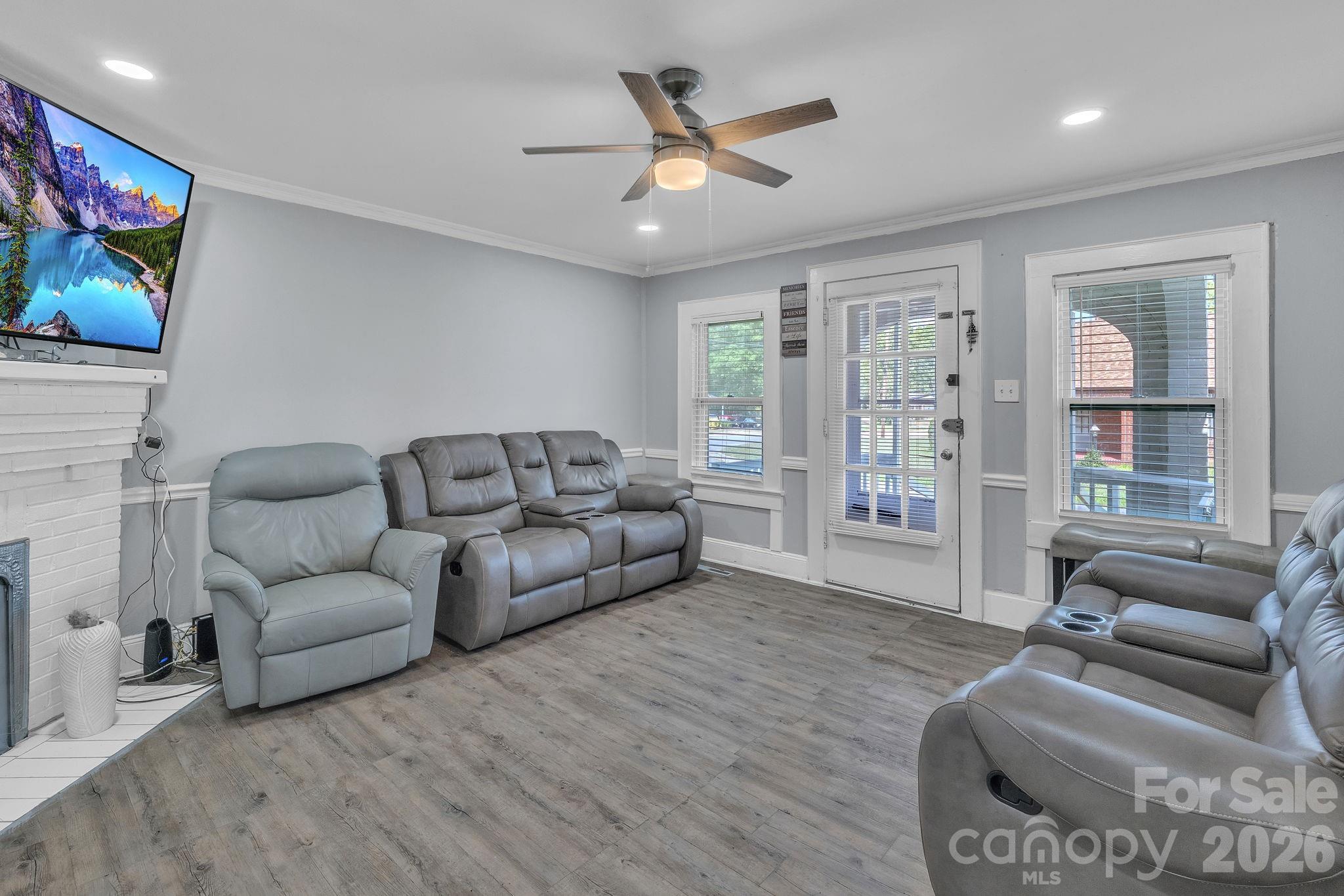 Jackson Park - Residential Income