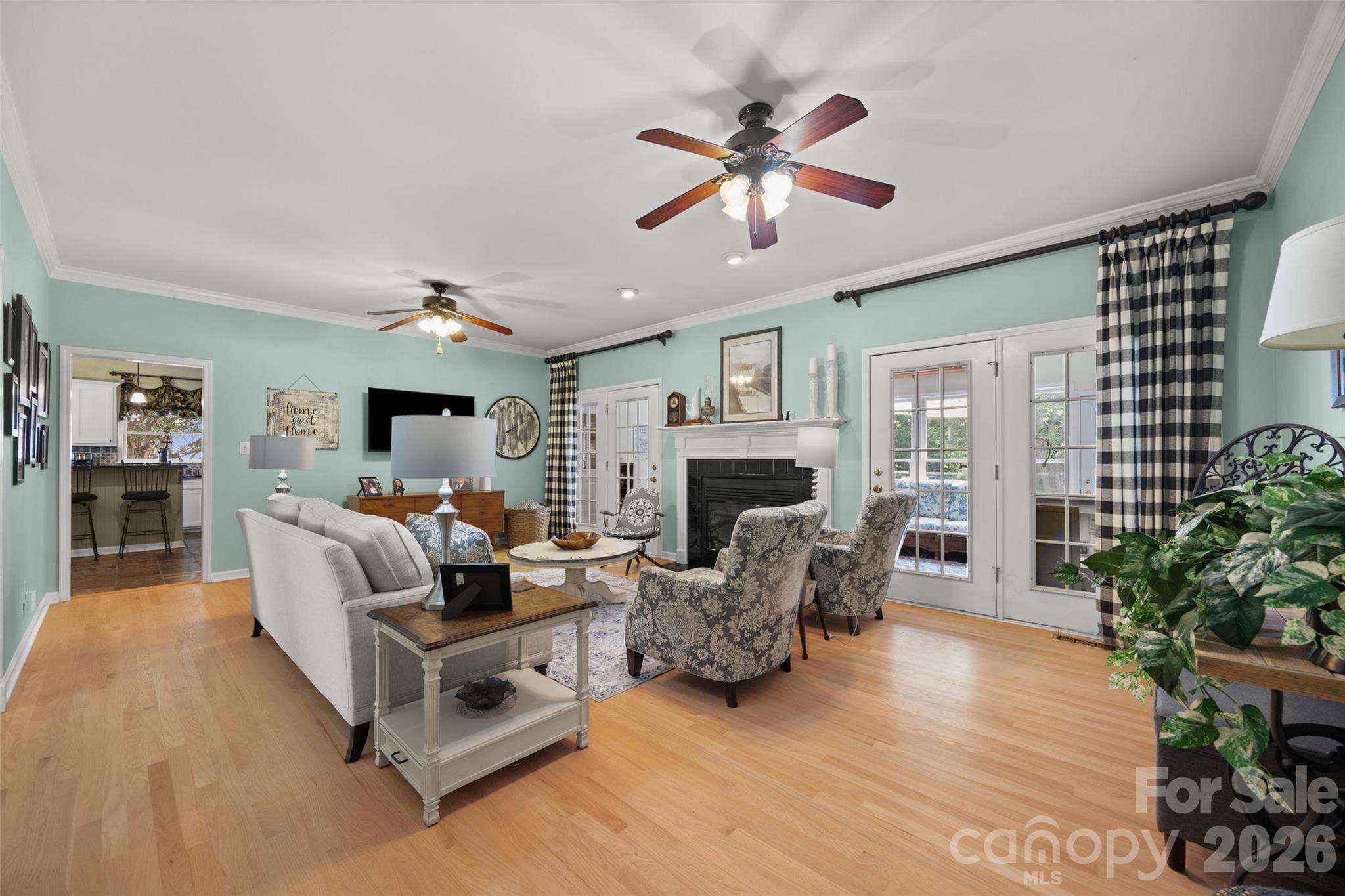 2255 Drawbridge Court