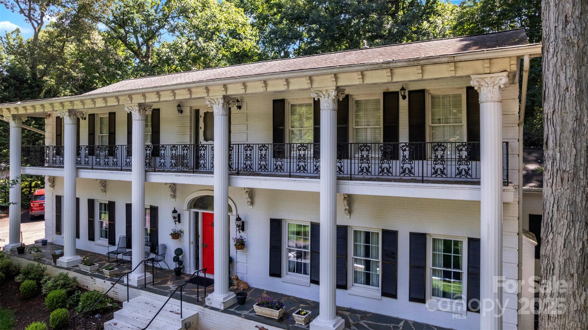 327 Saint Andrews Road