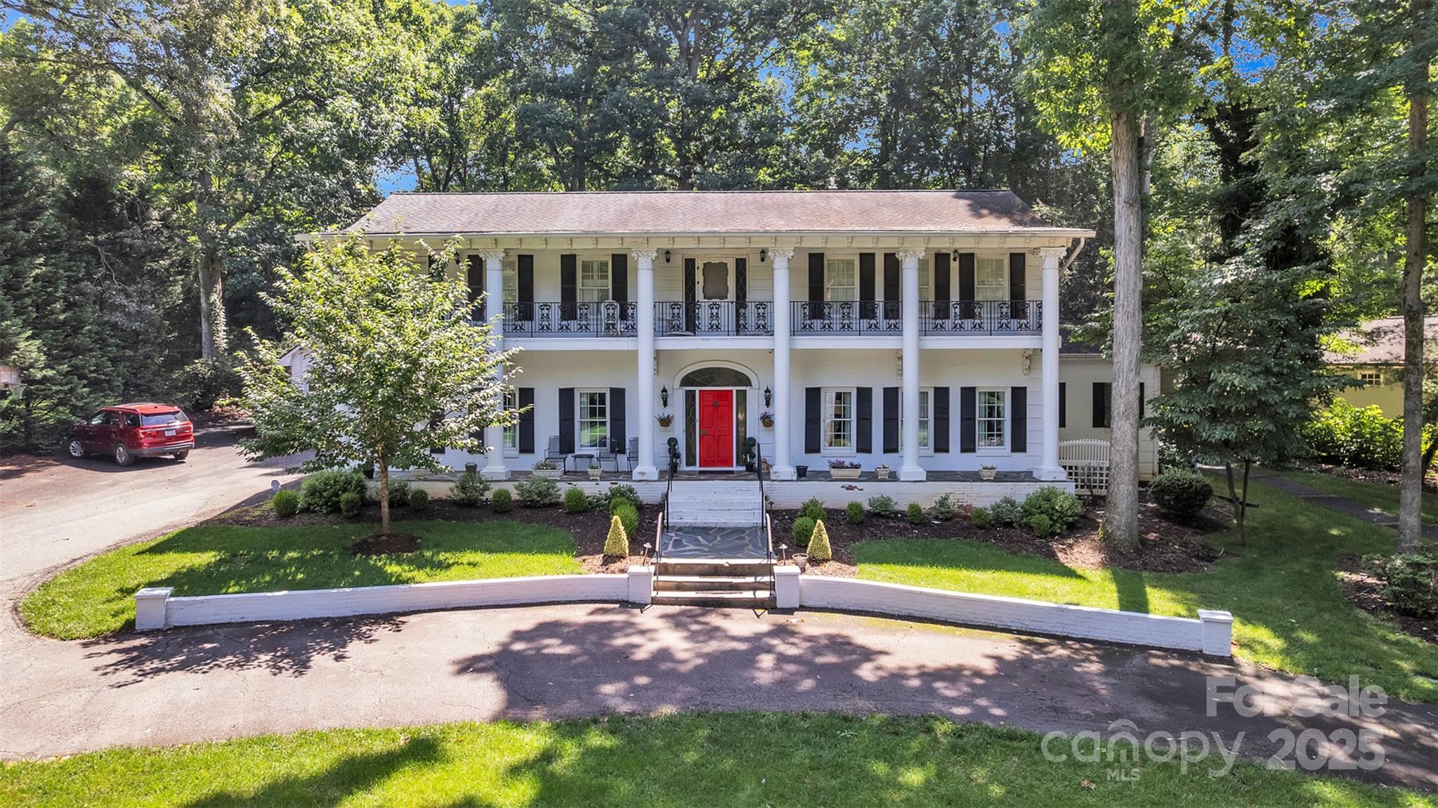 327 Saint Andrews Road