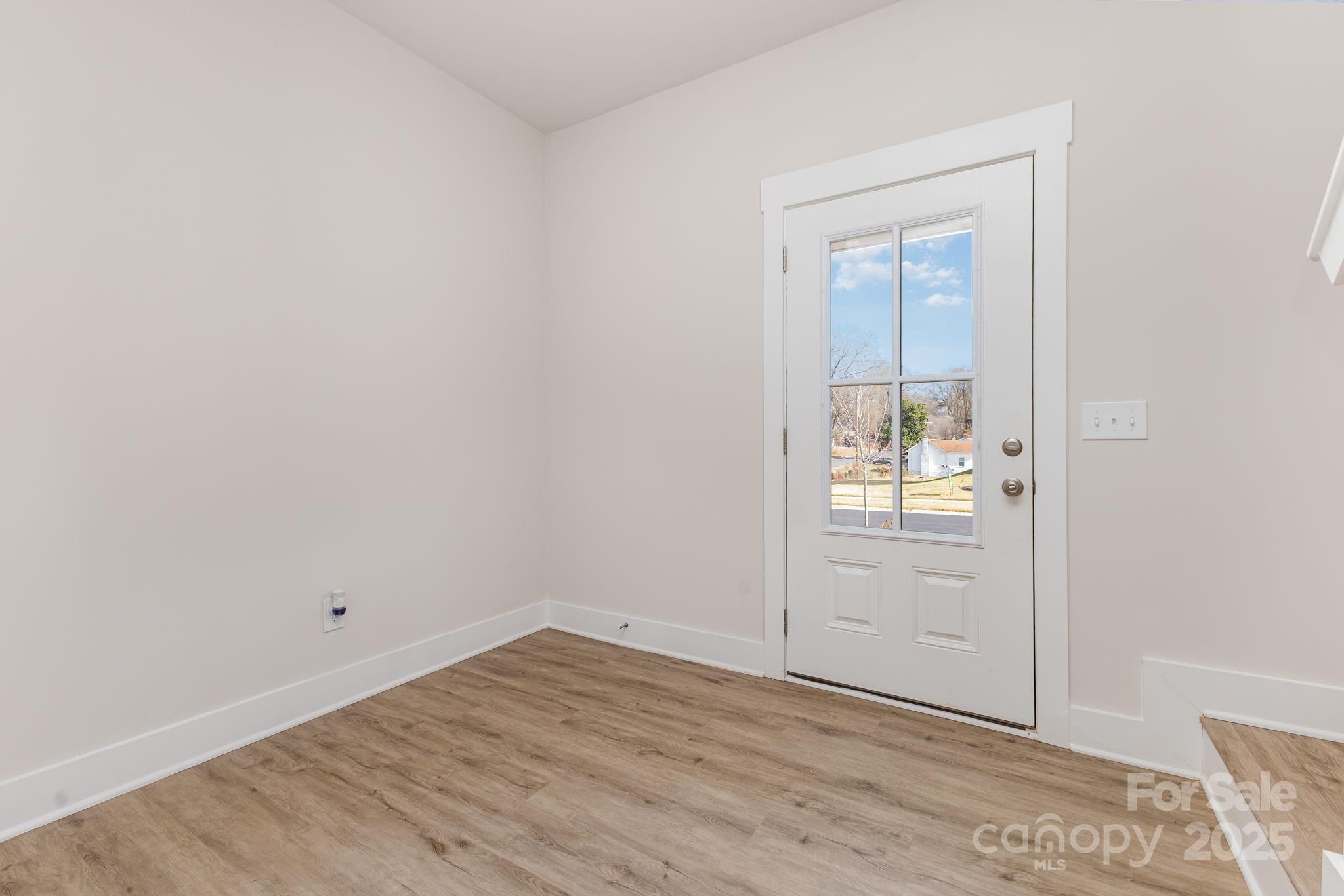 106 Silverwood Court