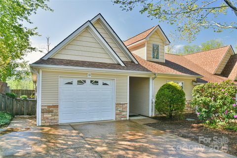 33 Honeycomb Circle Swannanoa NC 28778