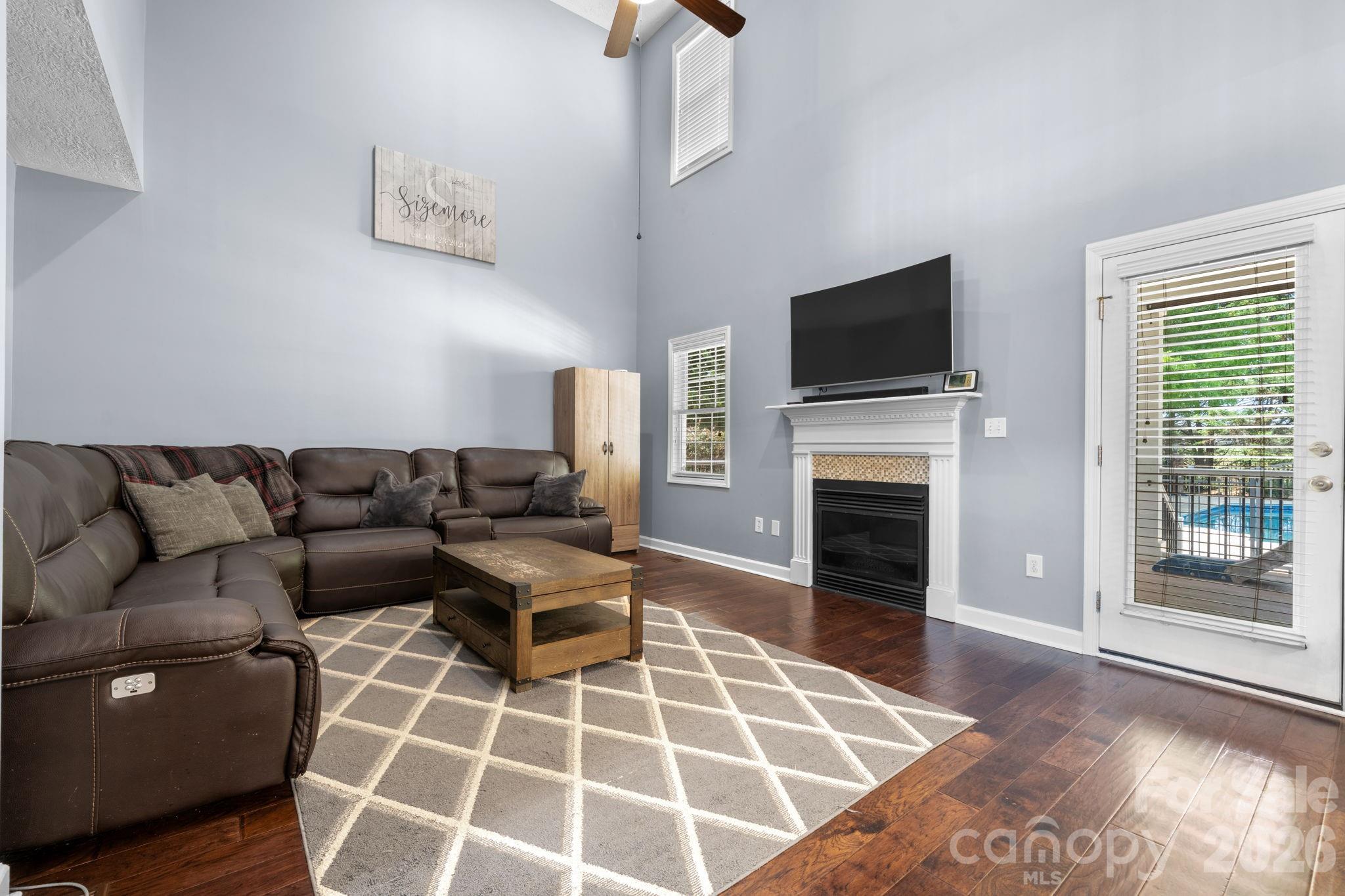 4525 18th Street Lane NE