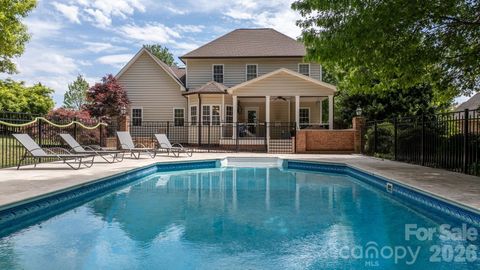 Photo of 4525 18th Street Lane NE, Hickory, NC 28601 (MLS # 4366352)