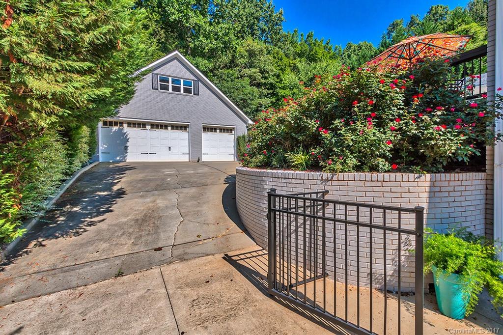 Lansdowne - Residential