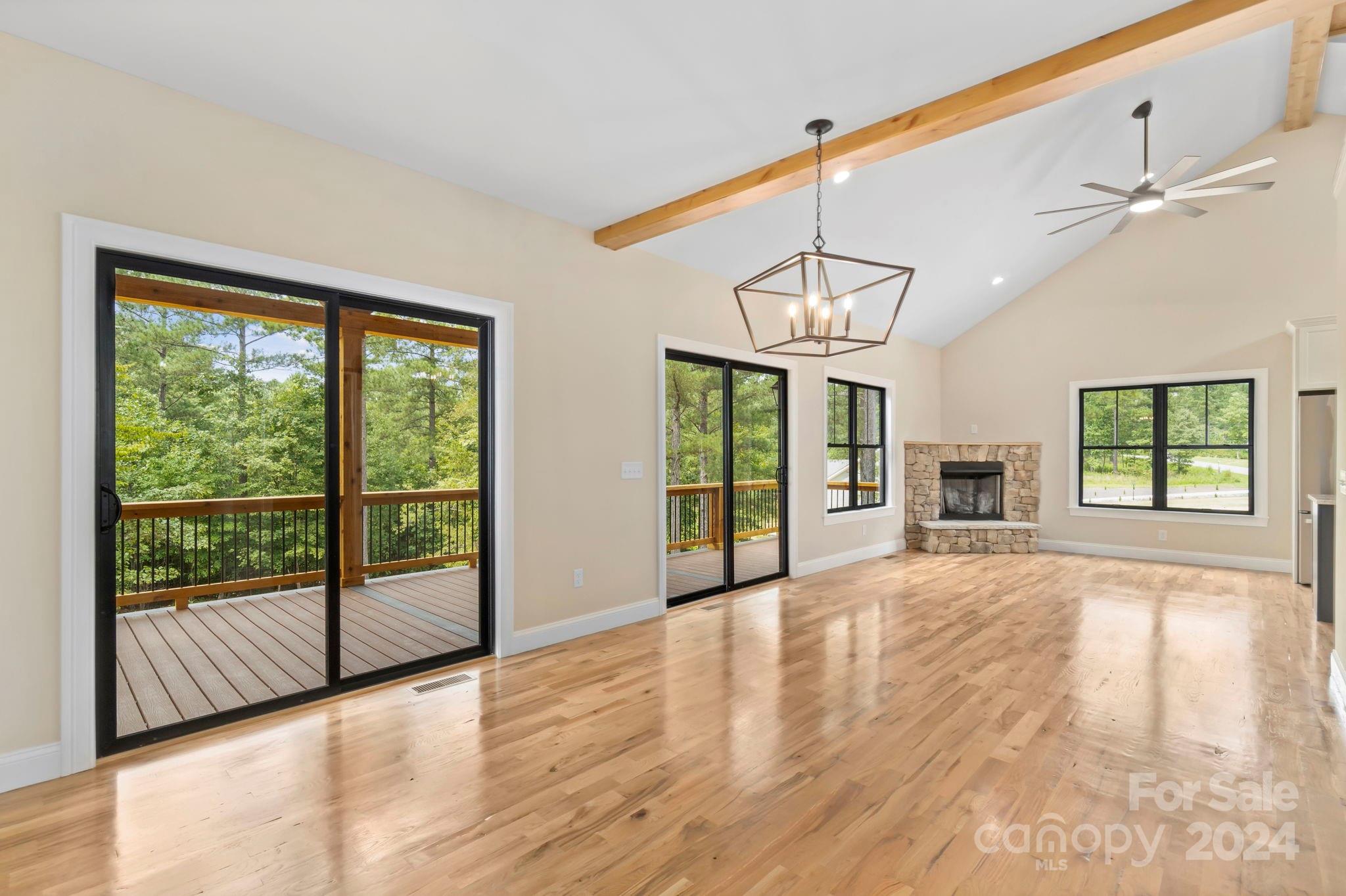 The Waterfront Club - Residential