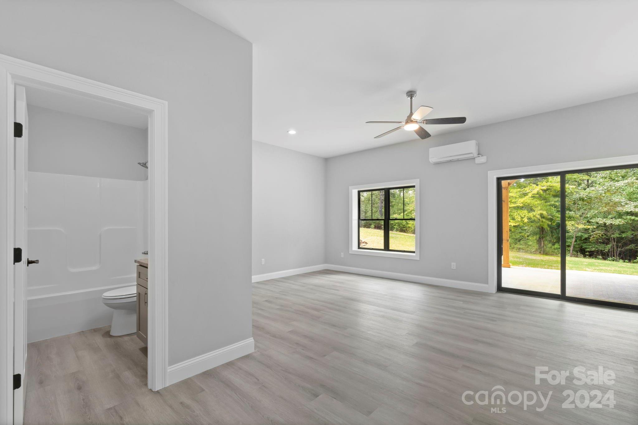 The Waterfront Club - Residential