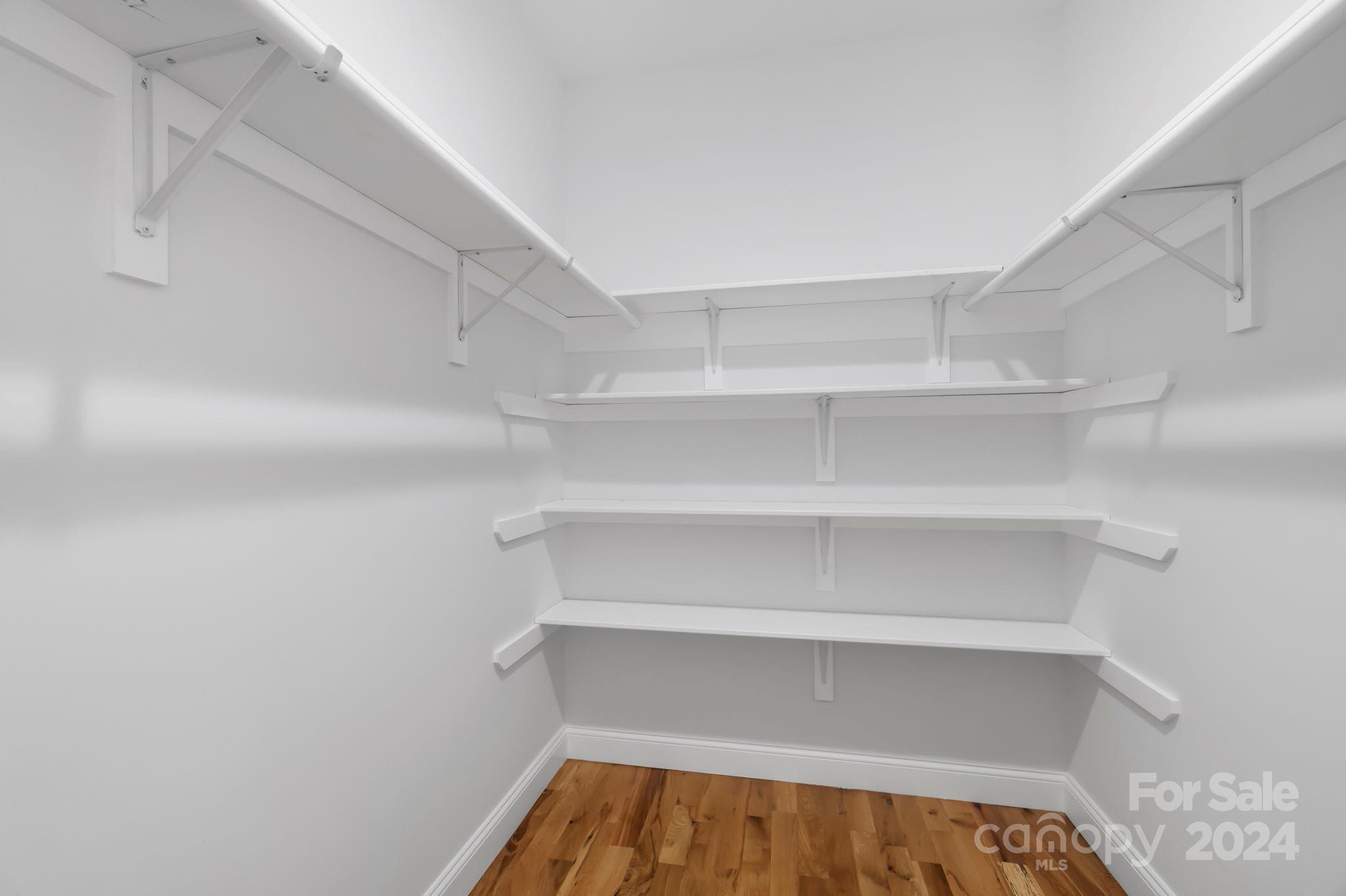 The Waterfront Club - Residential