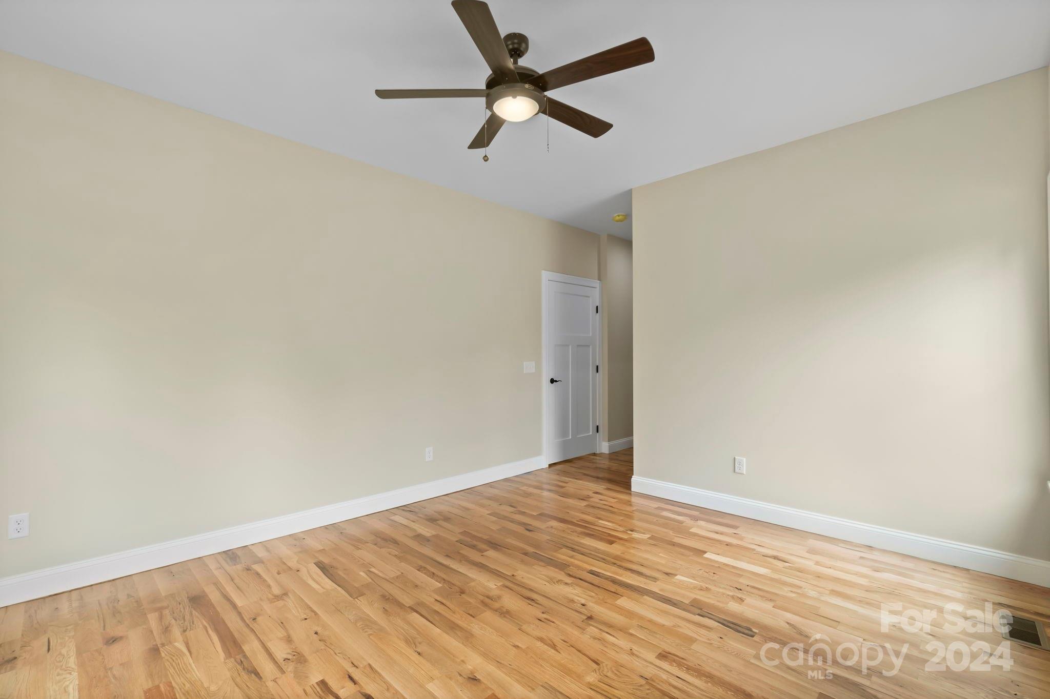 The Waterfront Club - Residential