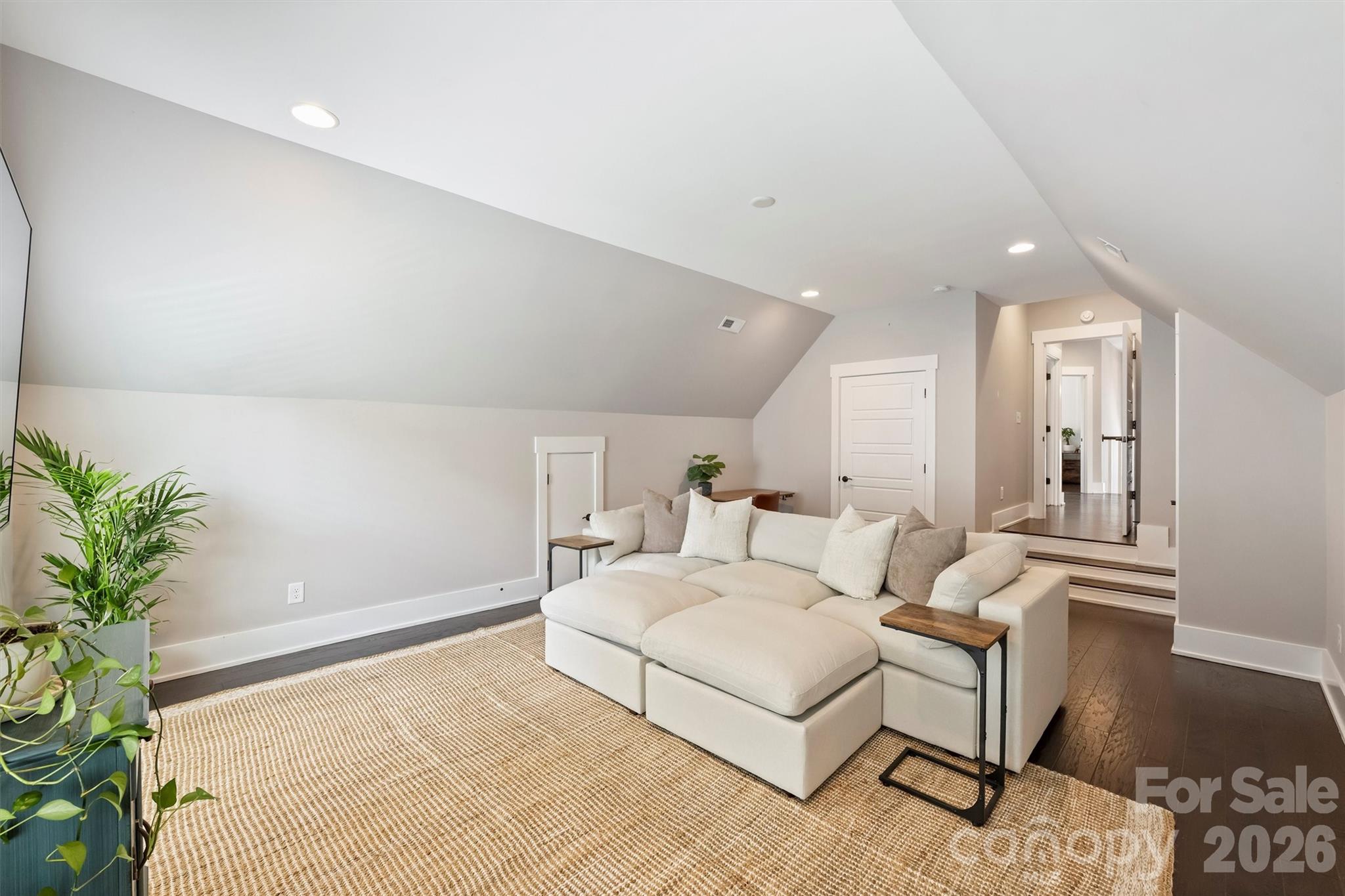 Villa Heights - Residential