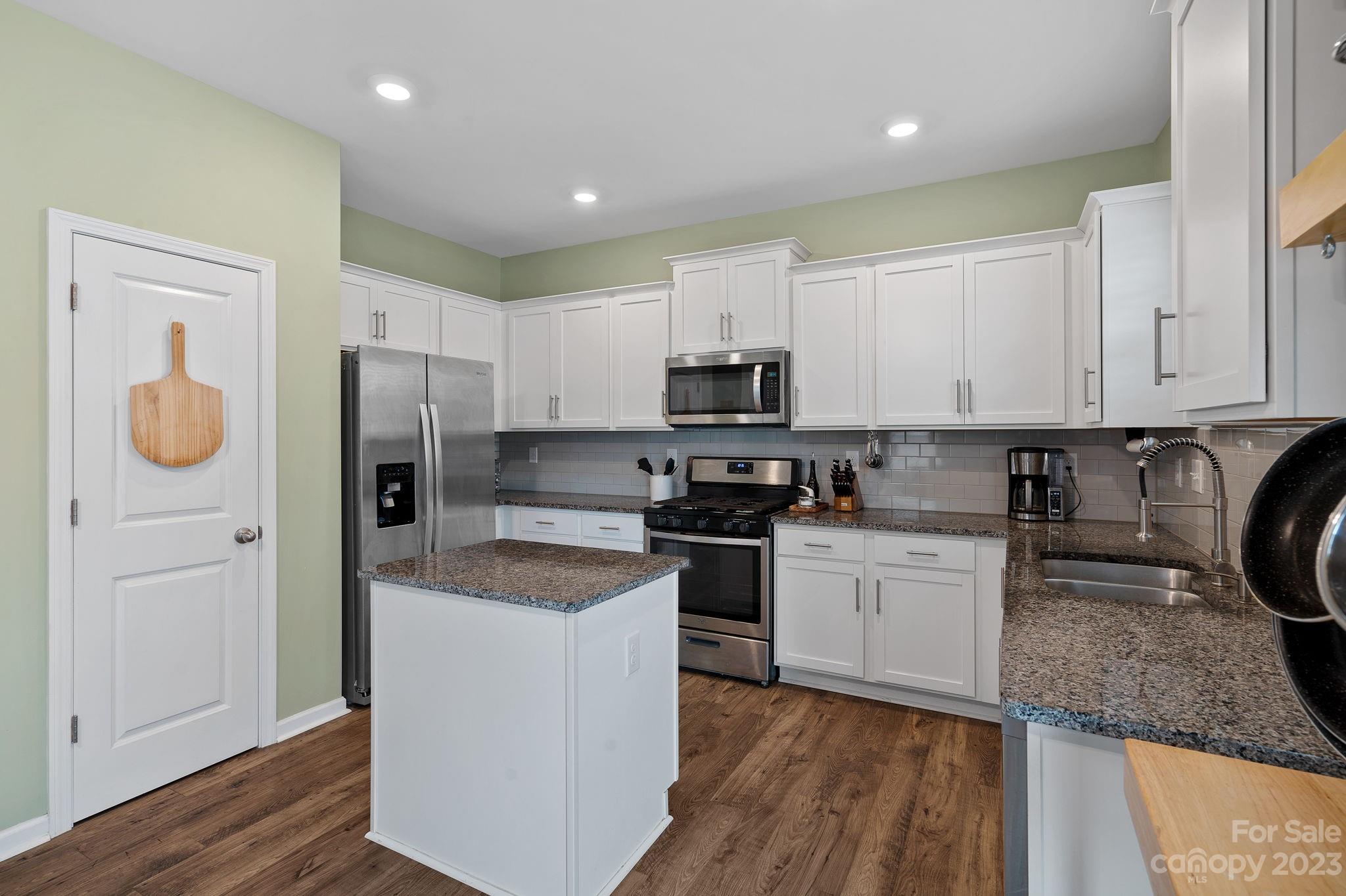 Sutton Farms - Residential