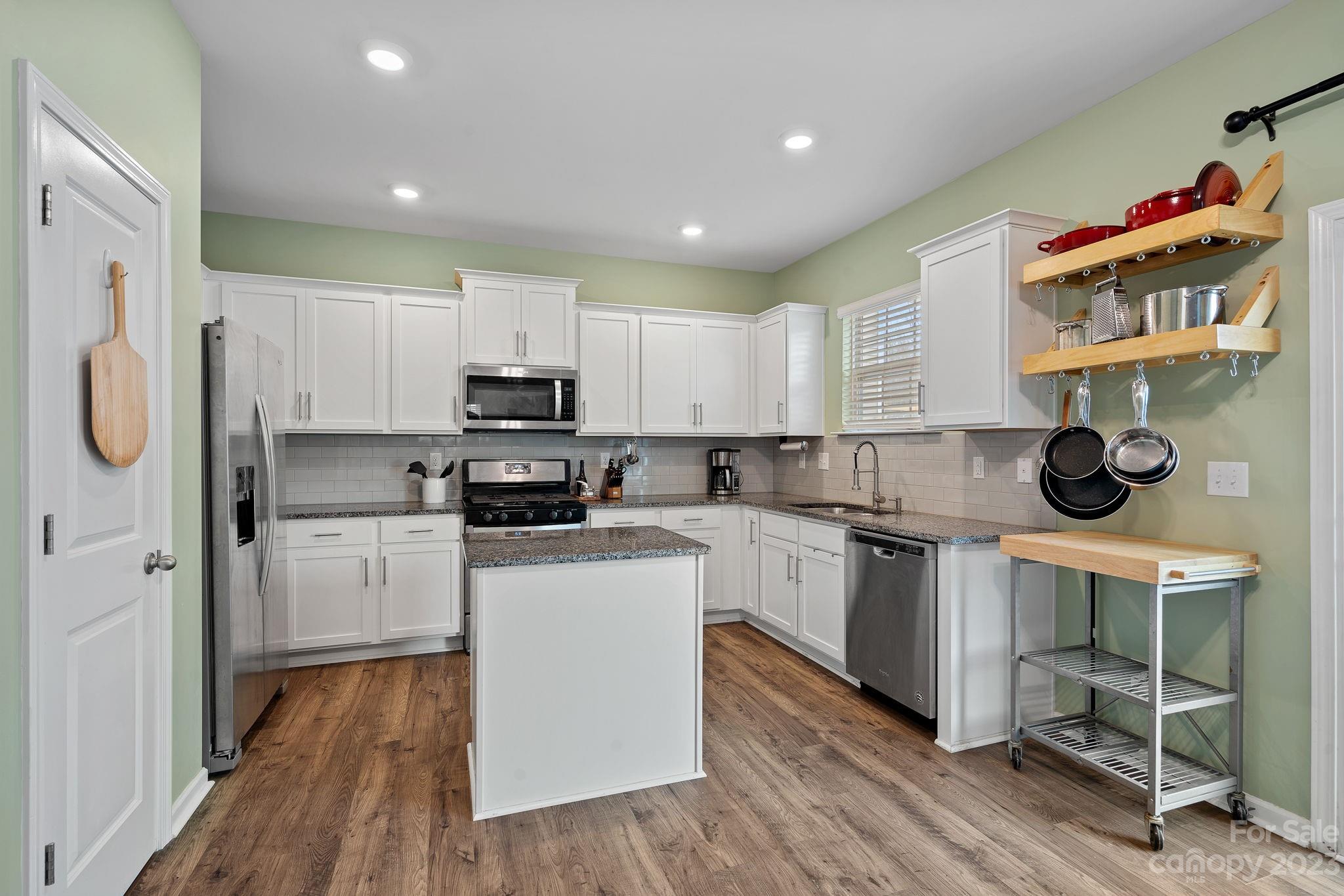 Sutton Farms - Residential