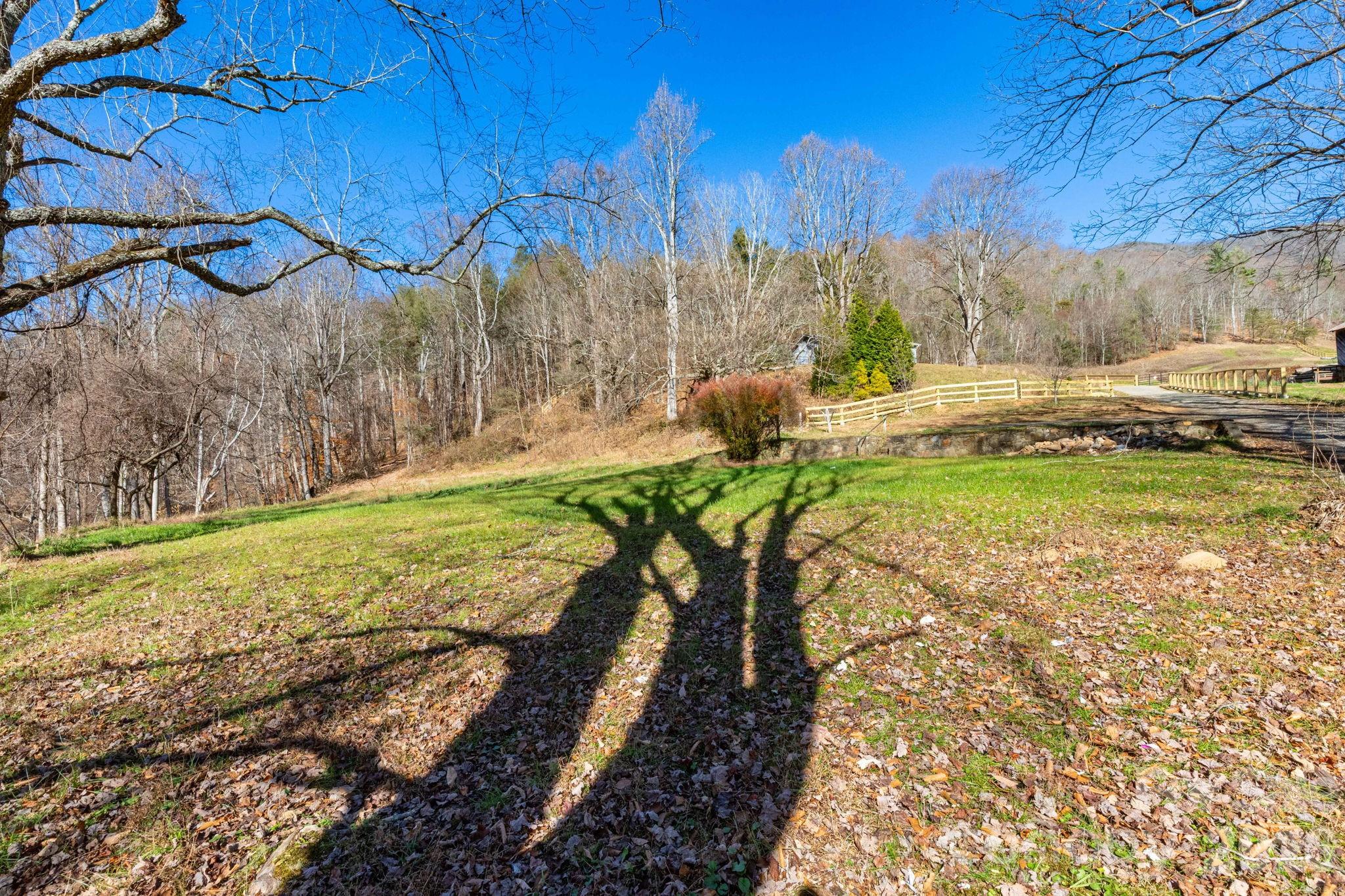 190 Blackberry Inn Road 1