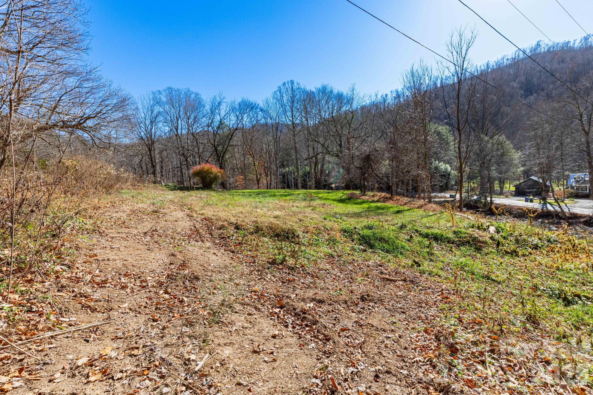 190 Blackberry Inn Road 1