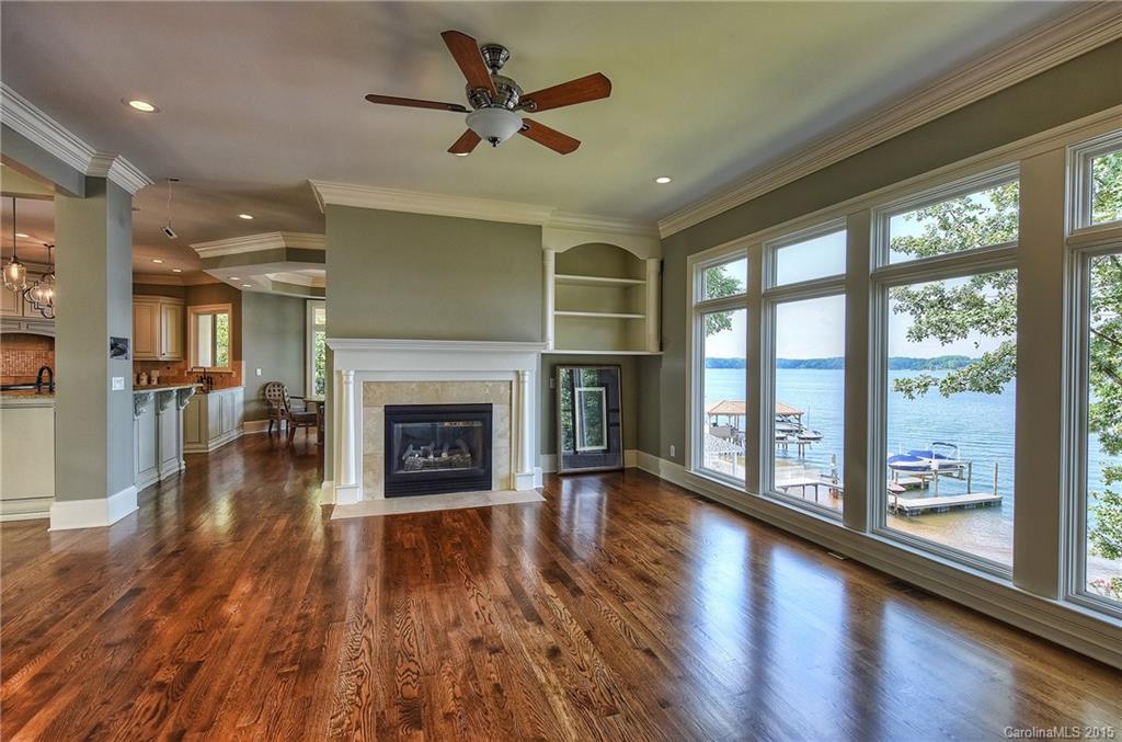 The Peninsula - Residential