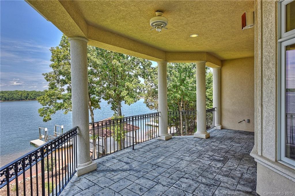 The Peninsula - Residential