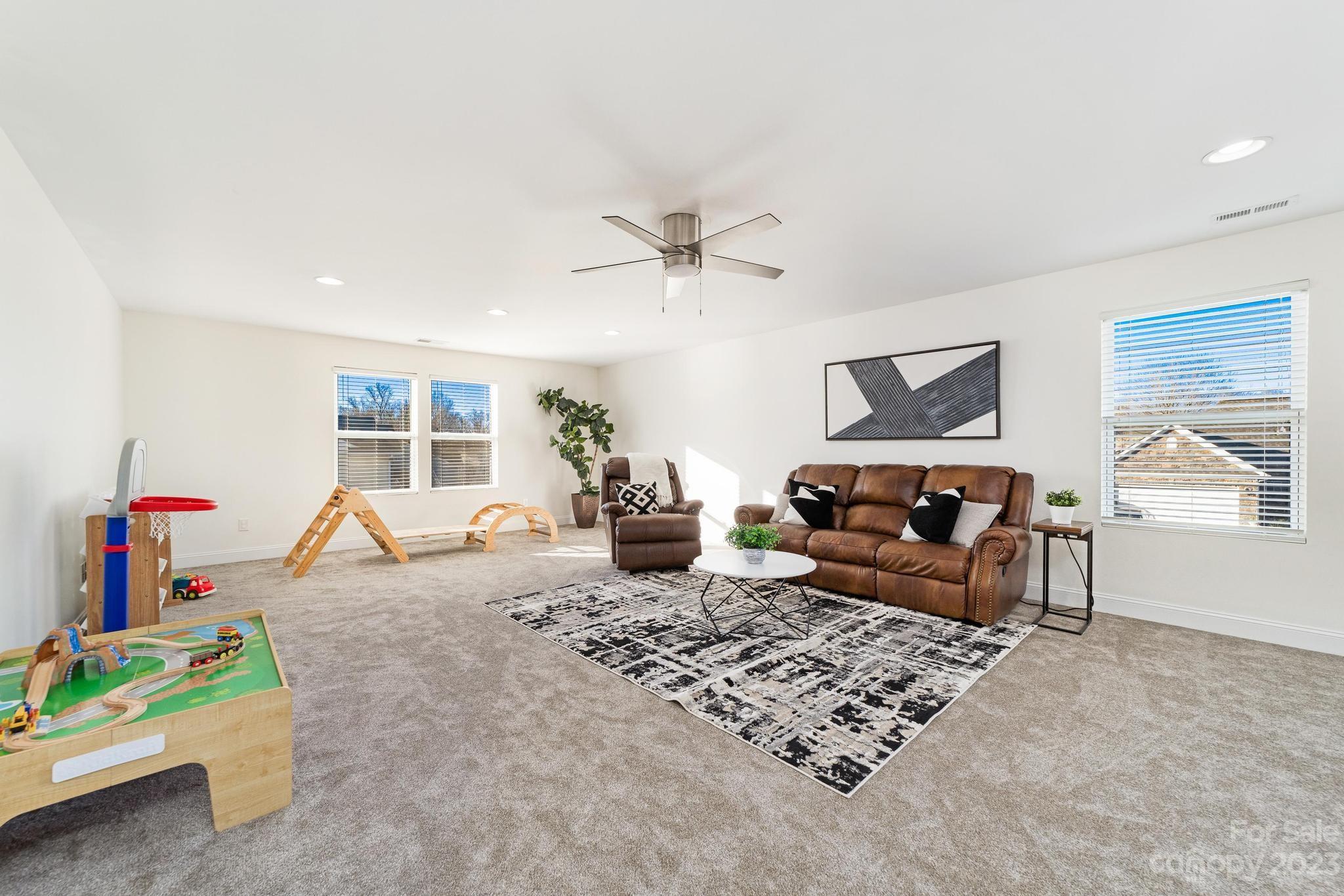 Mill Creek Falls - Residential