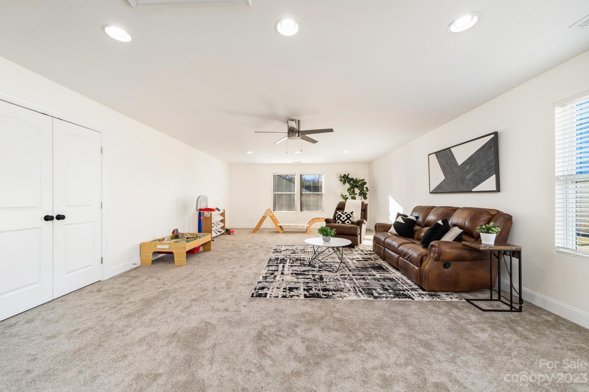 Mill Creek Falls - Residential