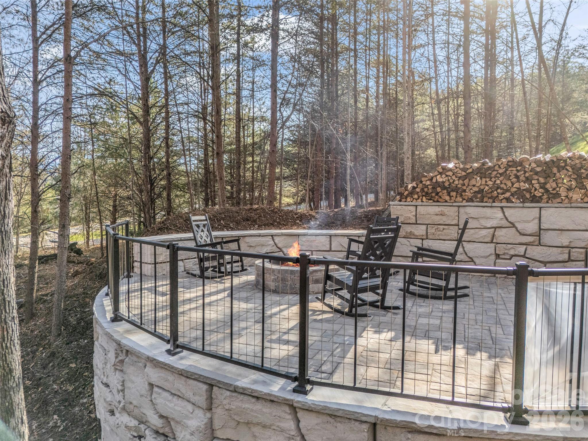 Brights Creek - Land