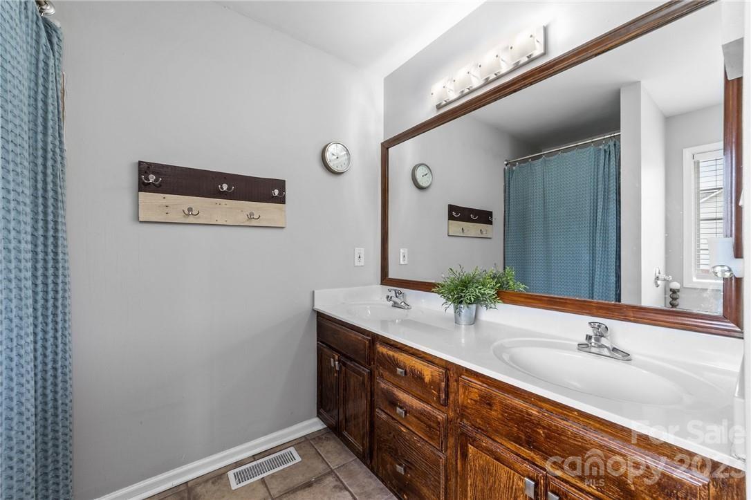 Eagle Landing - Residential