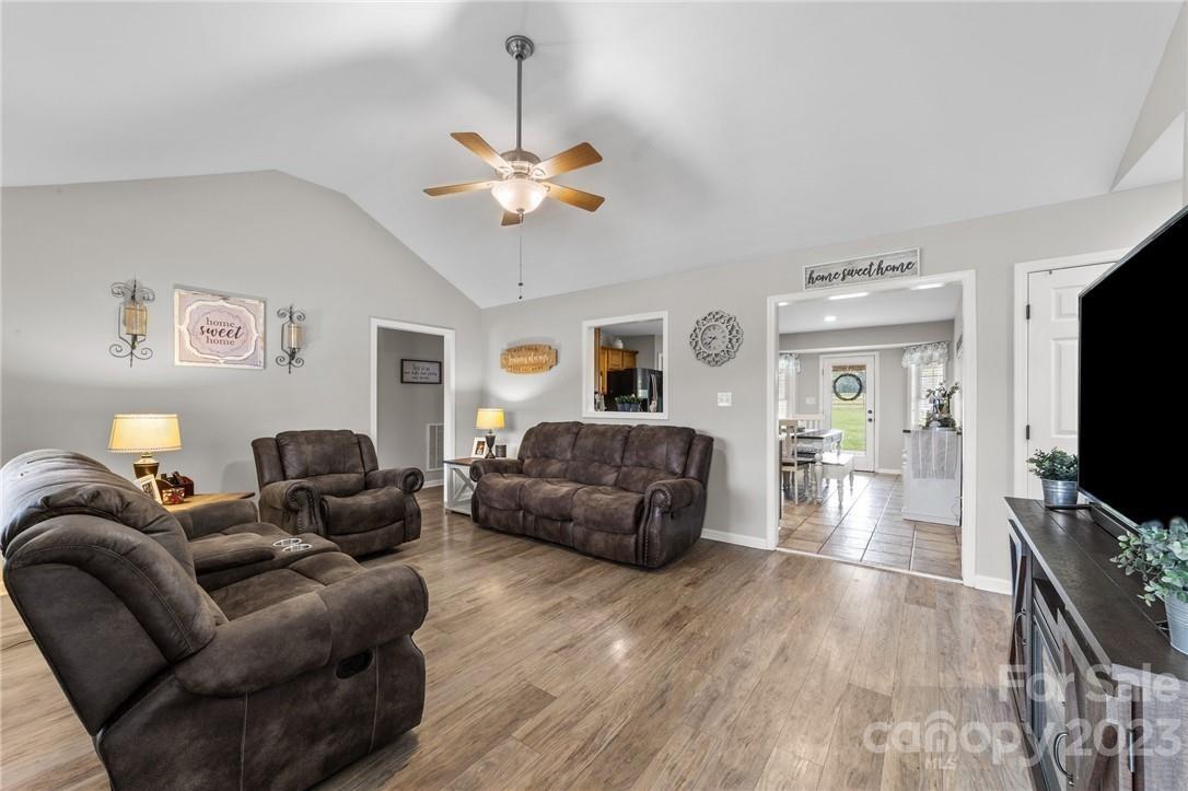 Eagle Landing - Residential