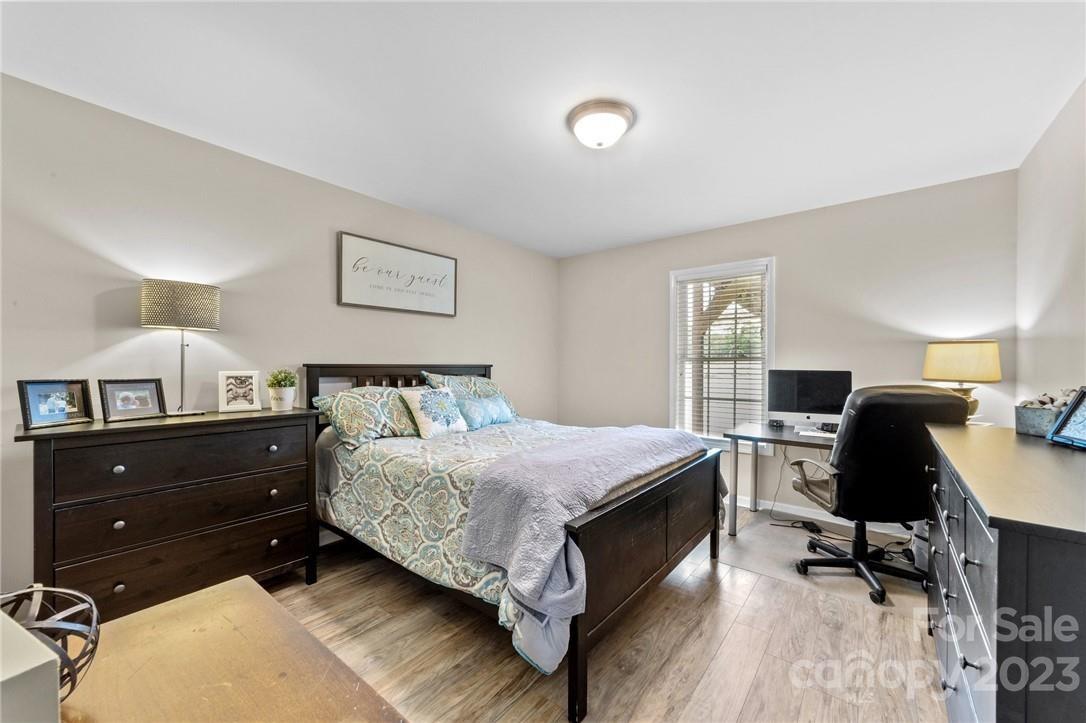 Eagle Landing - Residential