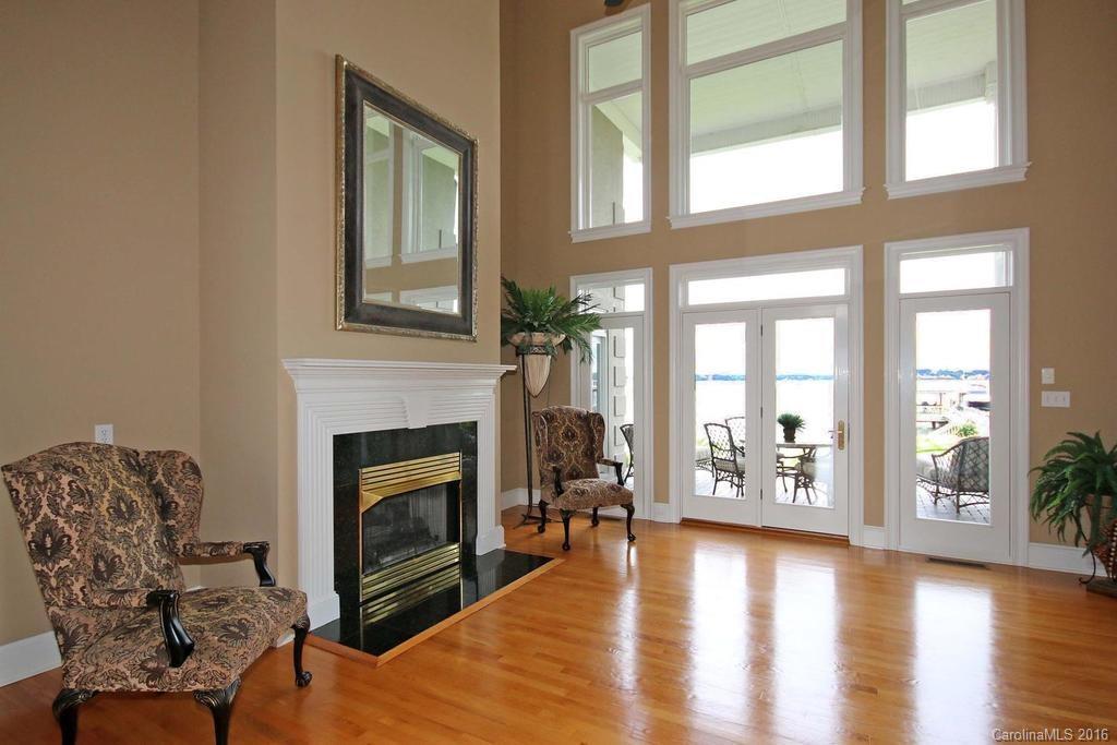 Cowans Ford Country Club - Residential