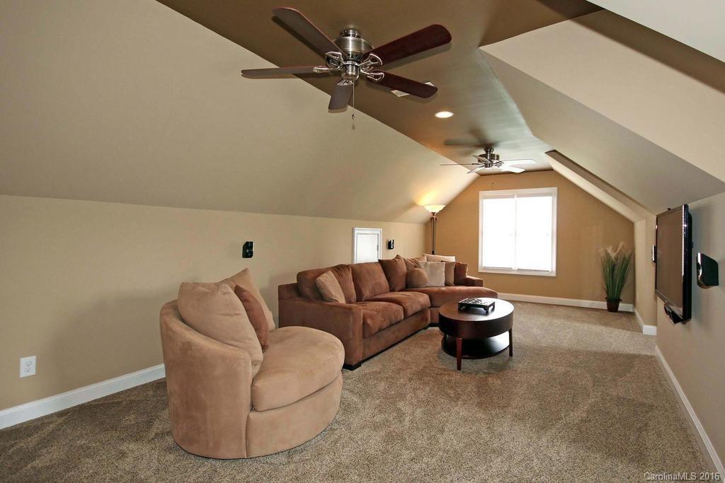 Cowans Ford Country Club - Residential