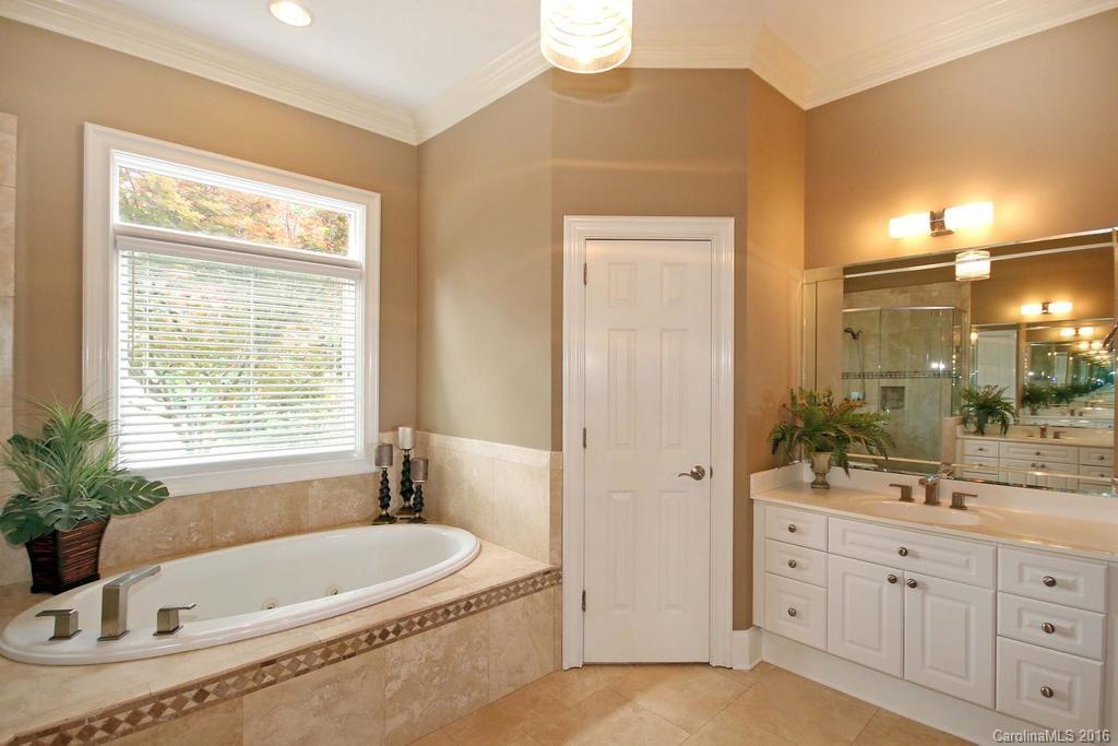 Cowans Ford Country Club - Residential
