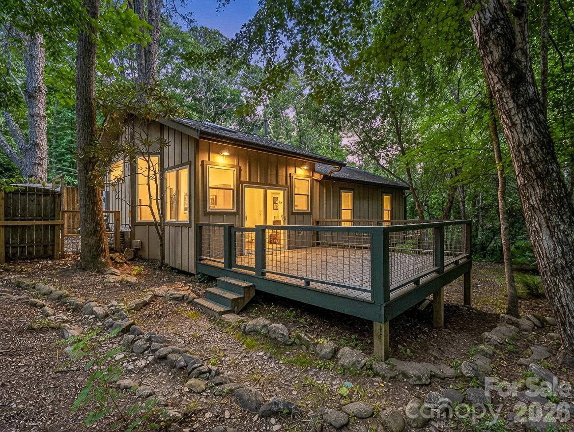 701 Azalea Avenue
