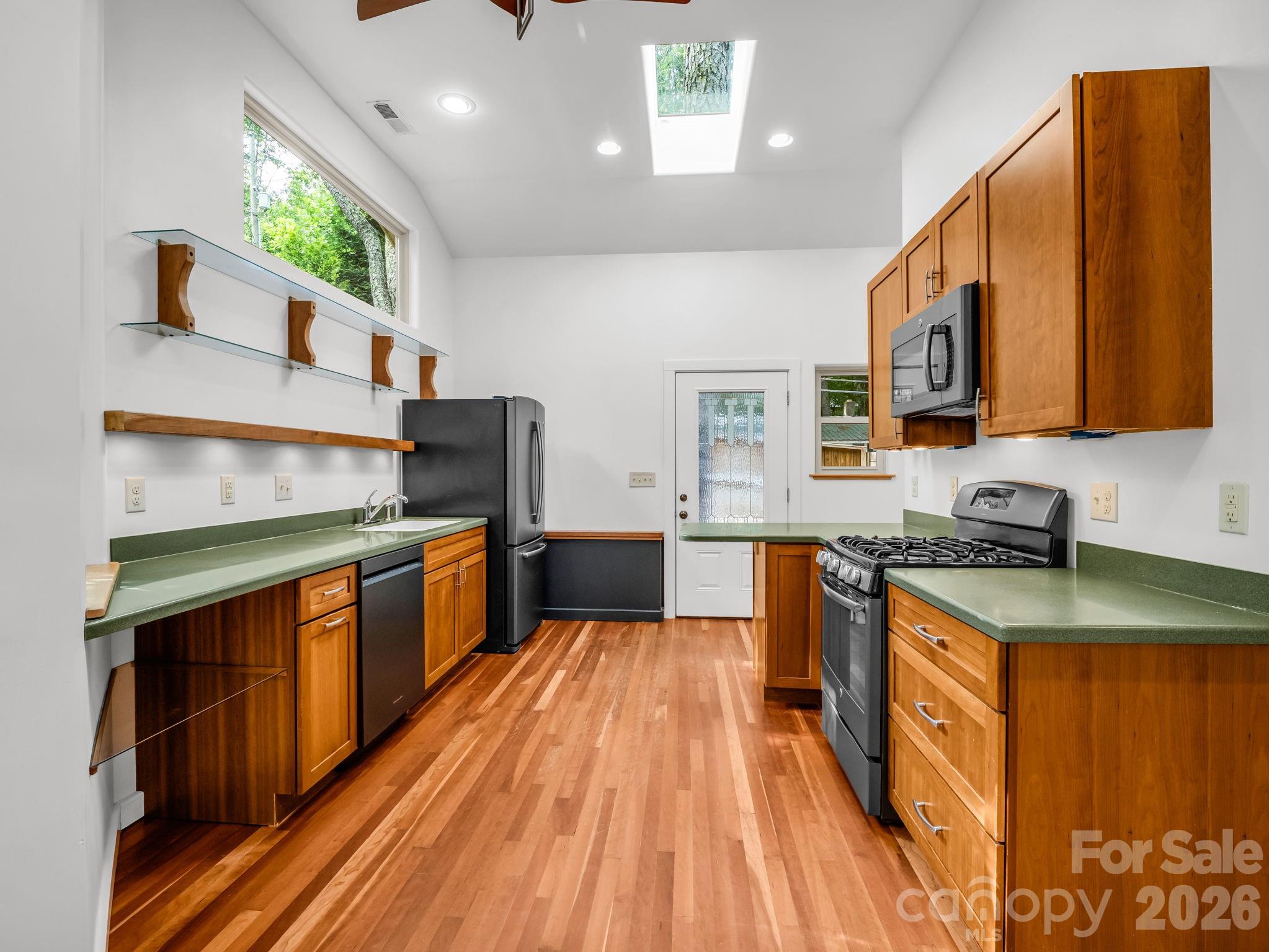 701 Azalea Avenue
