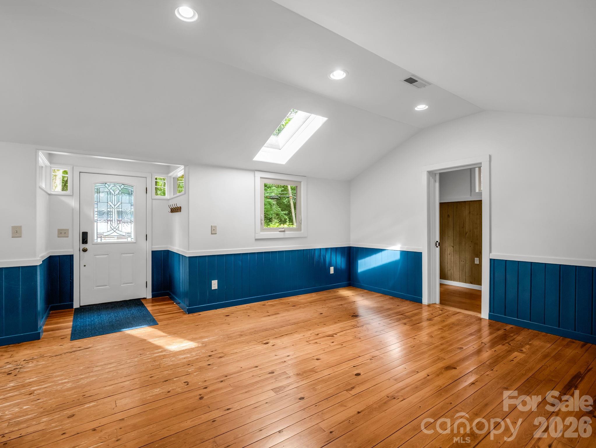 701 Azalea Avenue