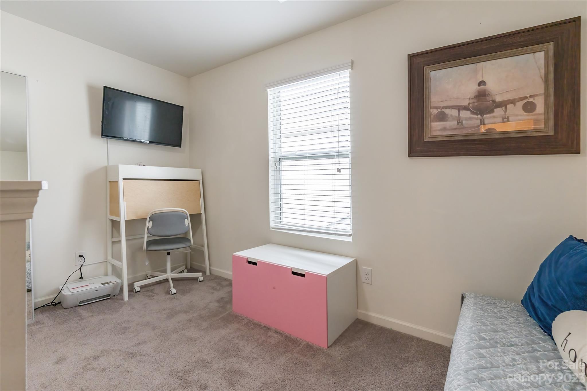 Newport Lakes - Residential