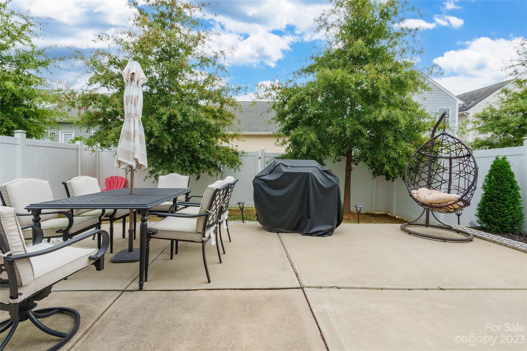 Newport Lakes - Residential