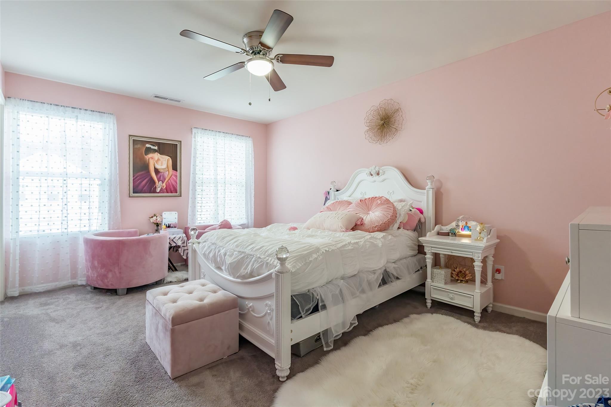 Newport Lakes - Residential