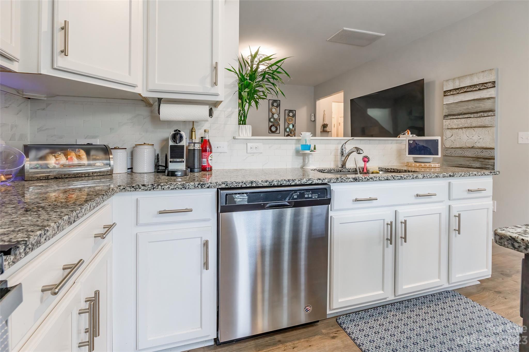 Newport Lakes - Residential