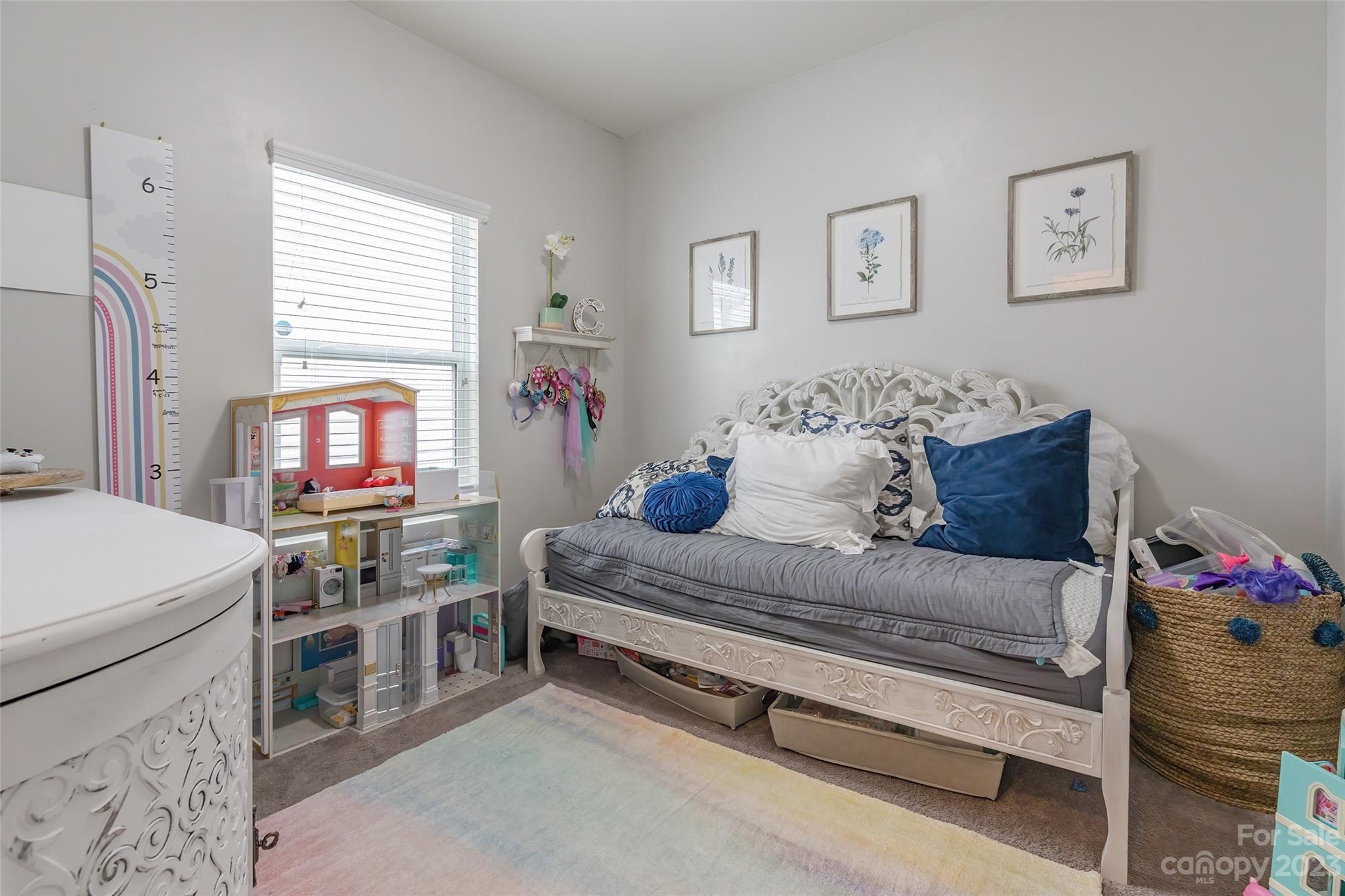 Newport Lakes - Residential