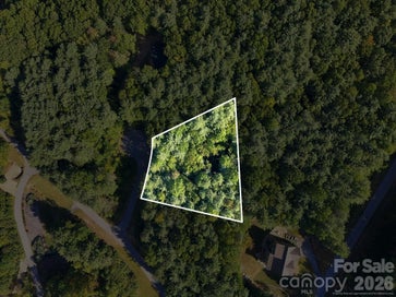 7 Spruce Tree Court Leicester NC 28748