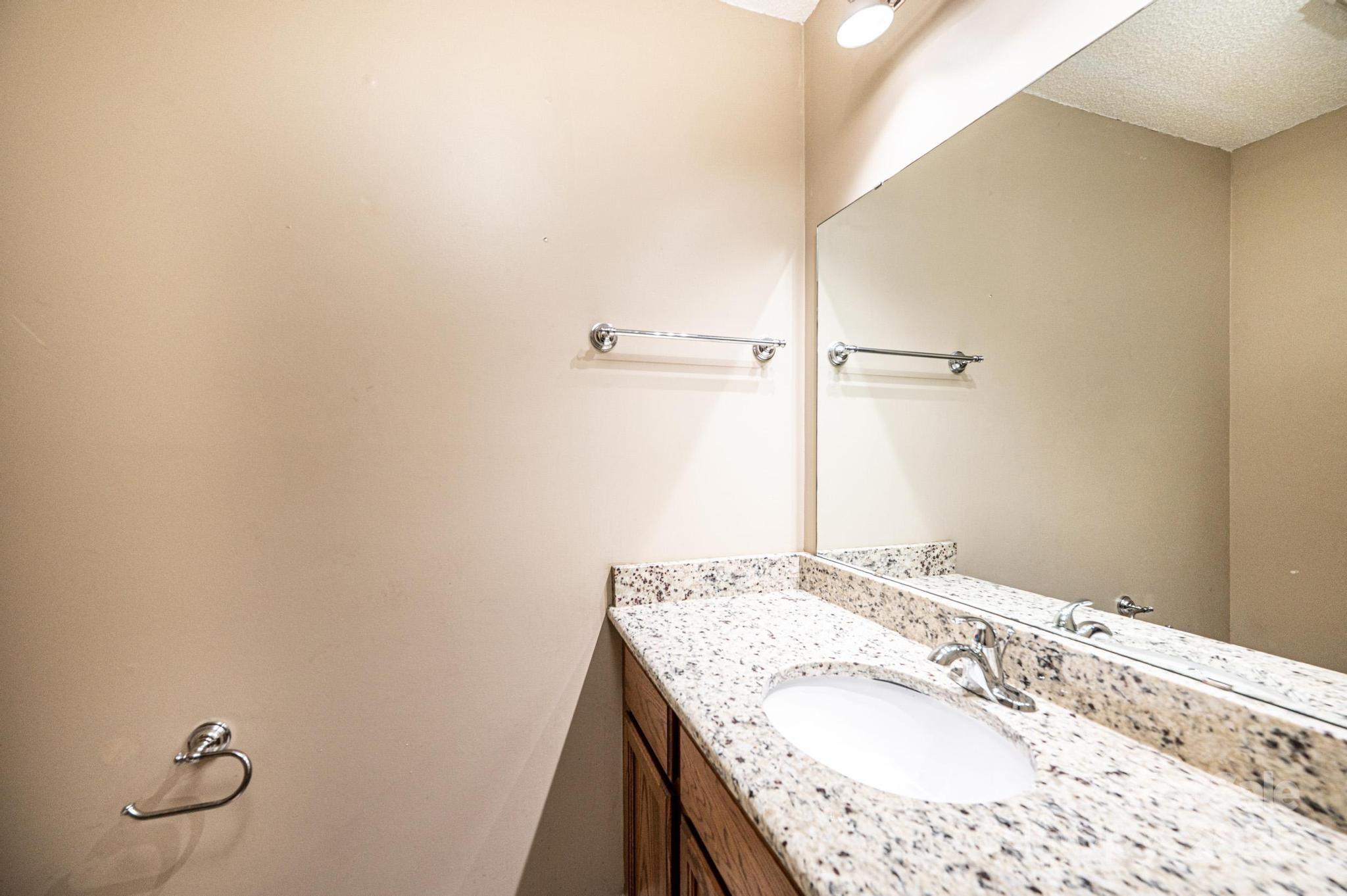 Colony Square - Residential