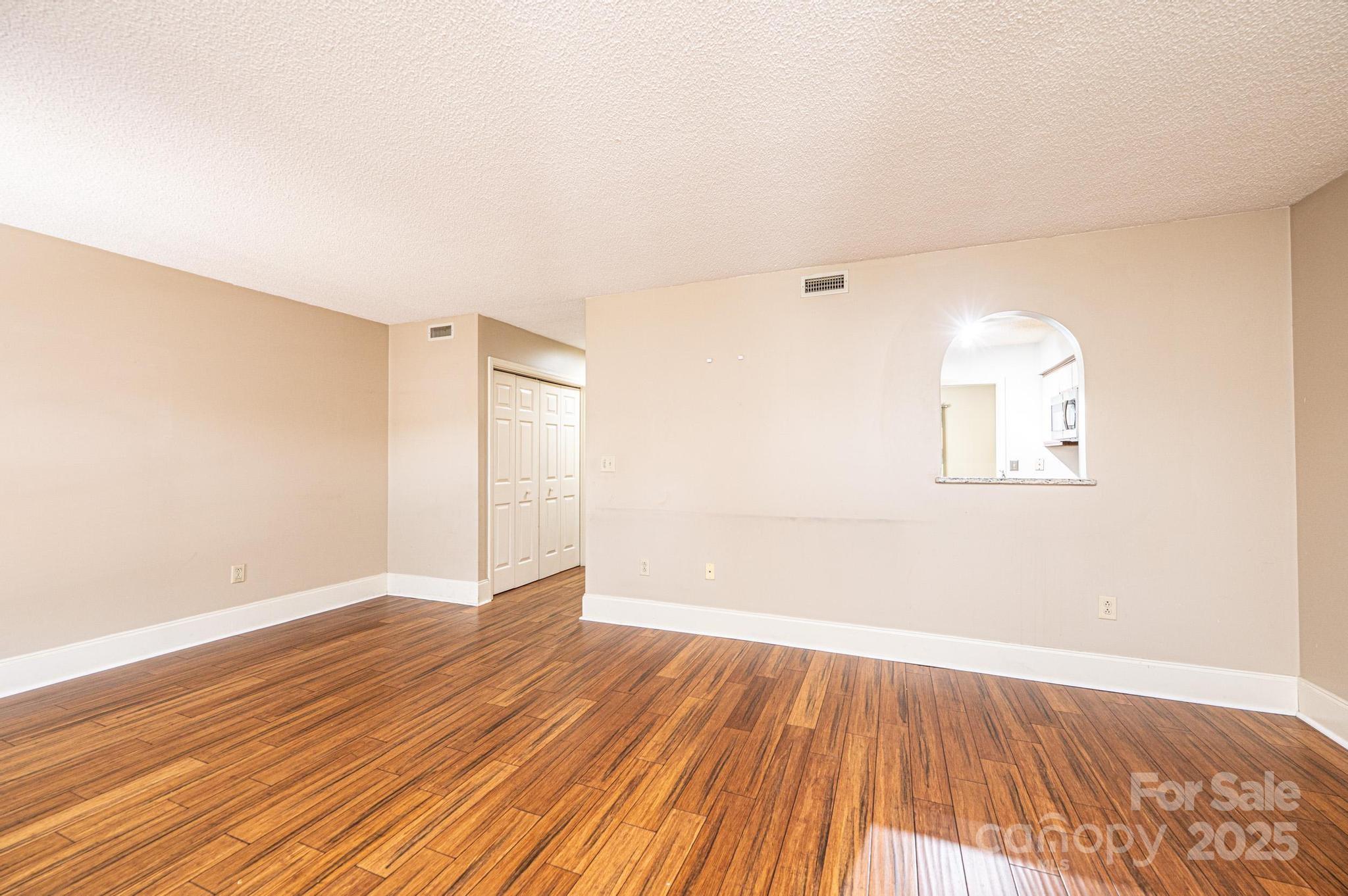 Colony Square - Residential