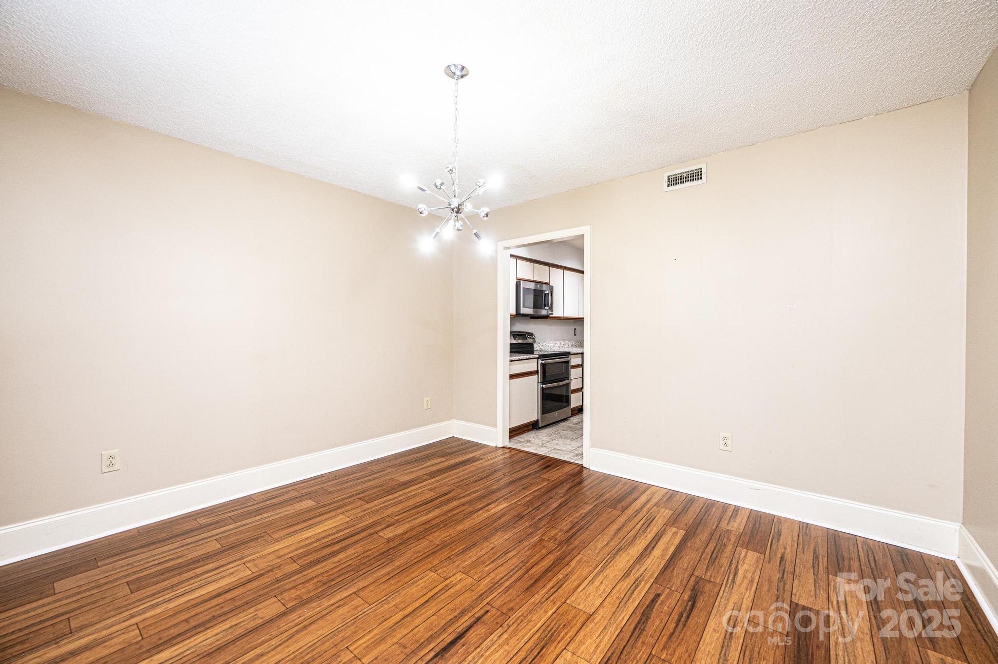 Colony Square - Residential