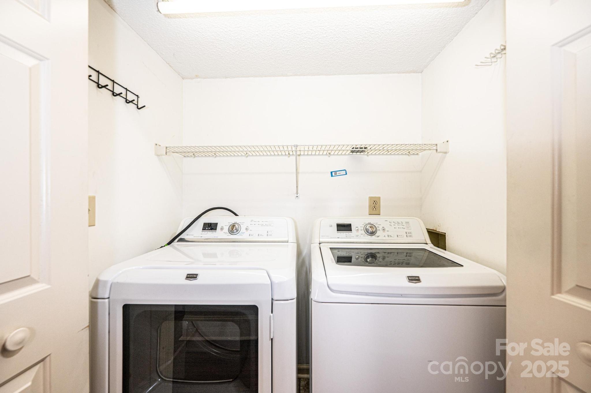 Colony Square - Residential