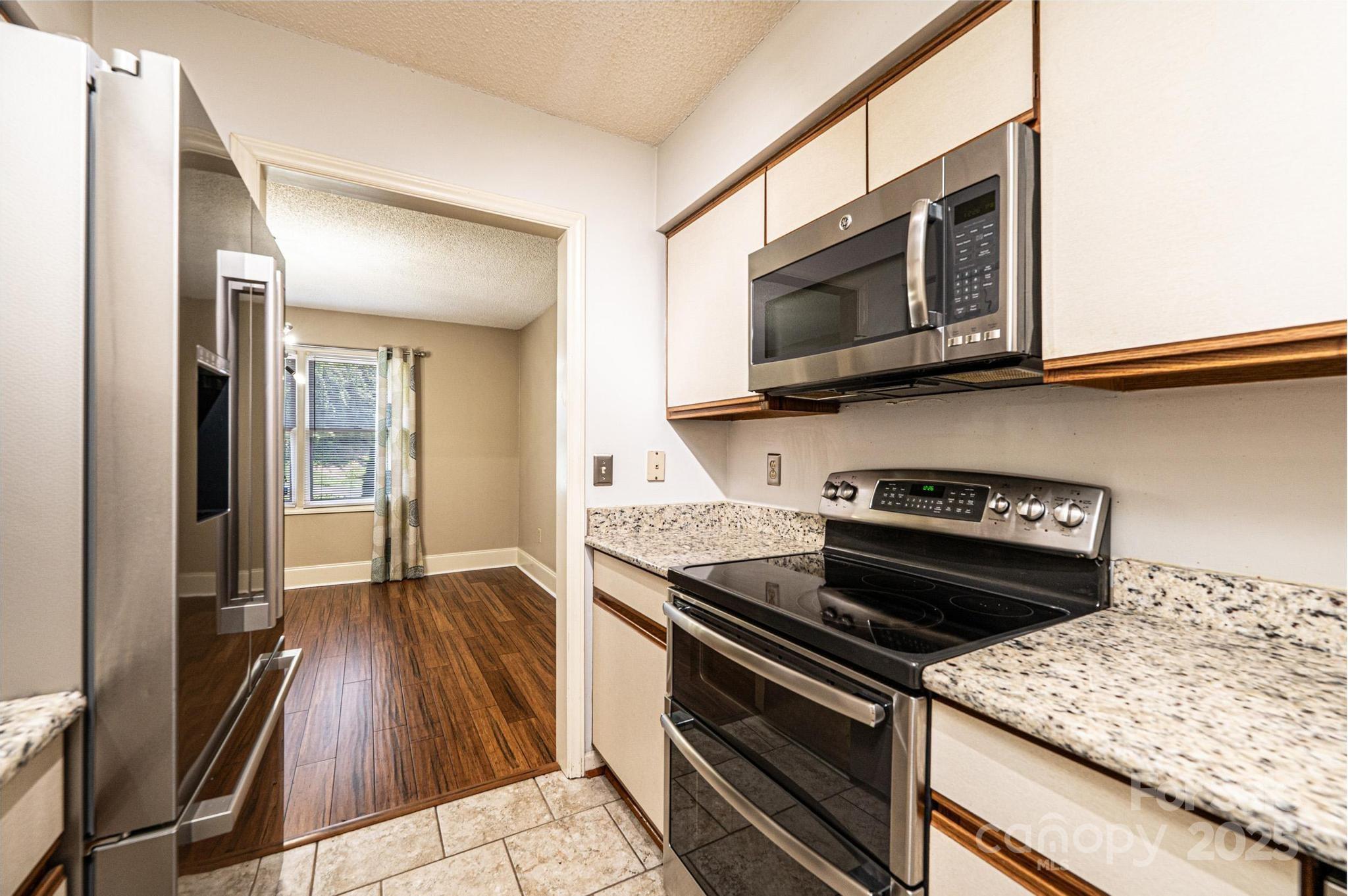 Colony Square - Residential