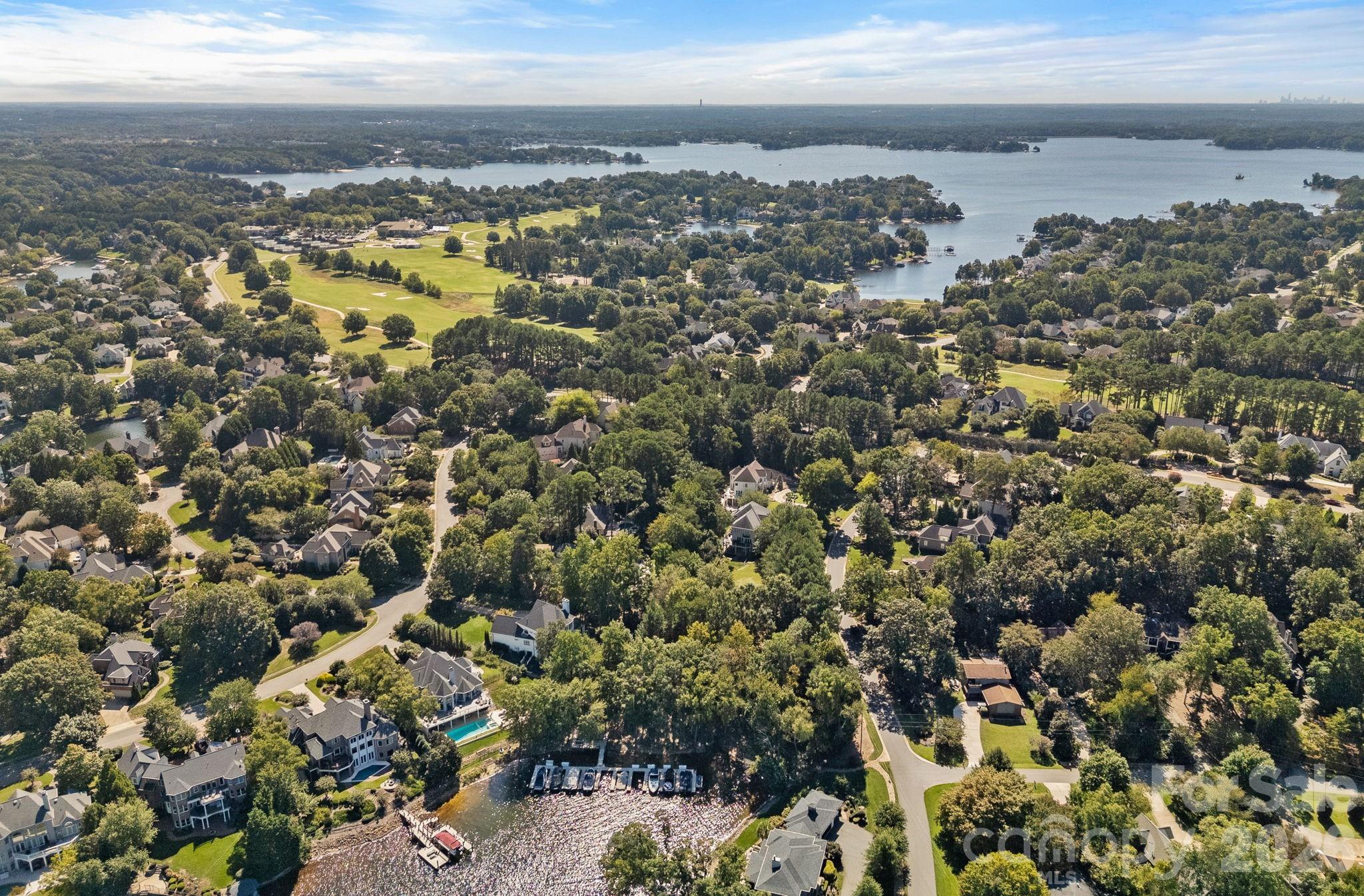 The Peninsula - Residential