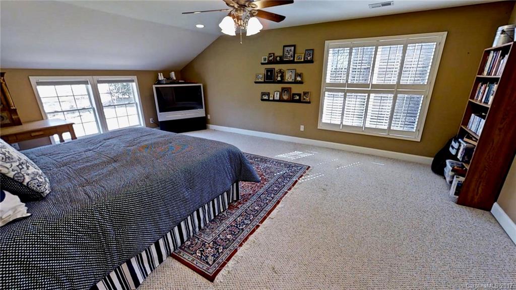 Vanderlakes - Residential