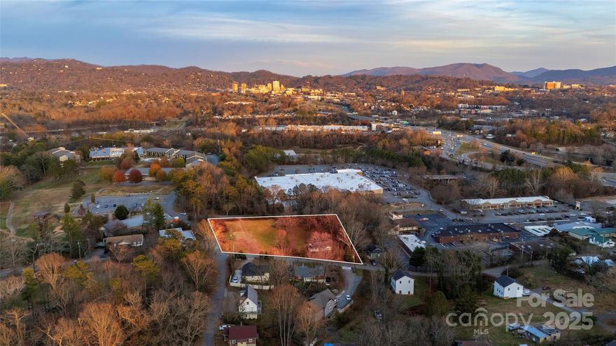 Scrambler Circle is a premier housing site in Asheville’s competitive real estate landscape. Situated just a mile and a half west of Downtown Asheville, 38-unit townhouse site represents an exceptional opportunity to blend modern living with an urban Asheville lifestyle. Designed to meet the demands of the regional market, this community offers locally derived plans for a townhouses community that emphasize quality, convenience, and a connection to the mountain region. The seller is an experienced development group and is open to explore partnerships with licensed general contractors.