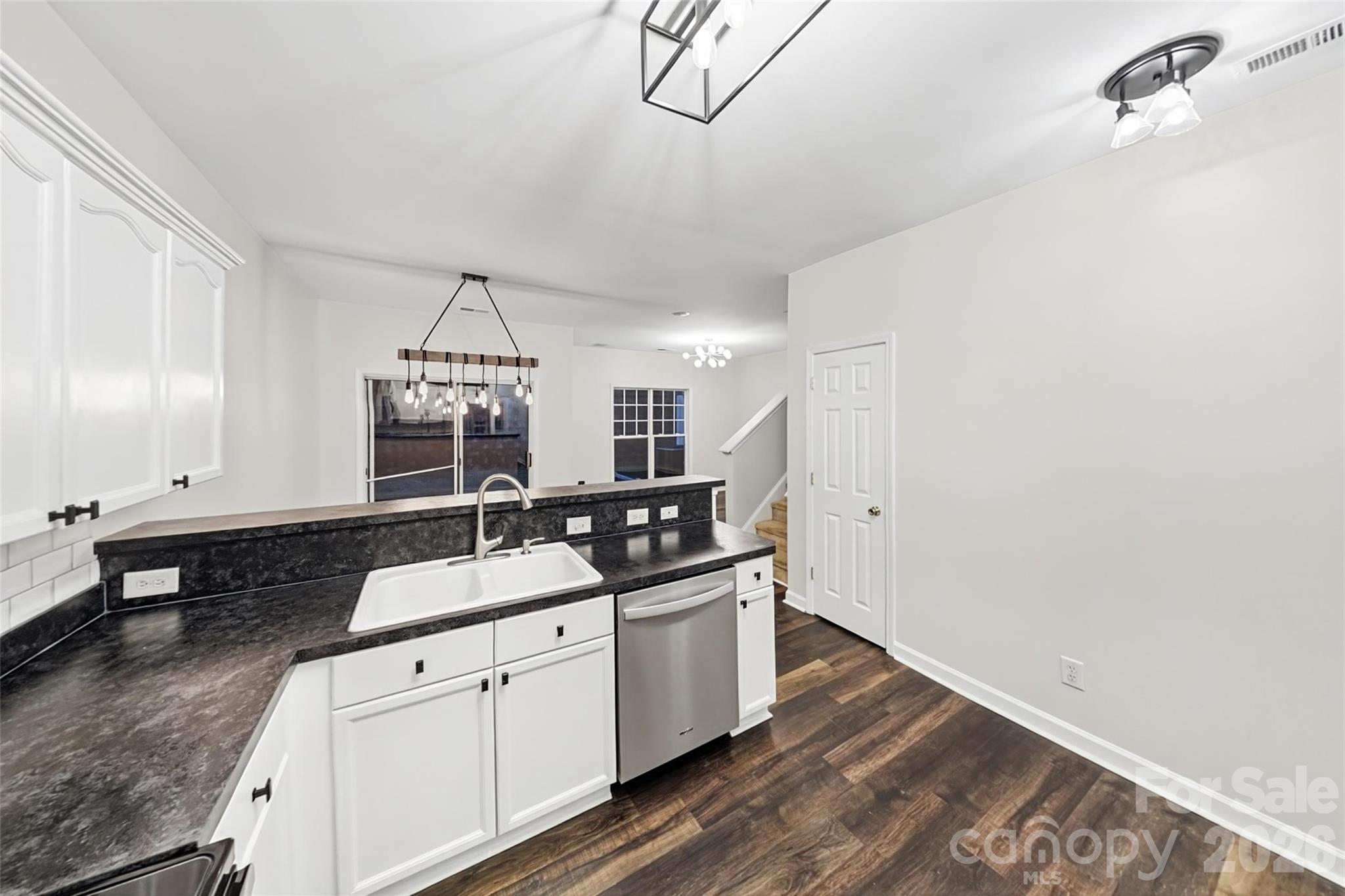 5454 Franklin Springs Circle