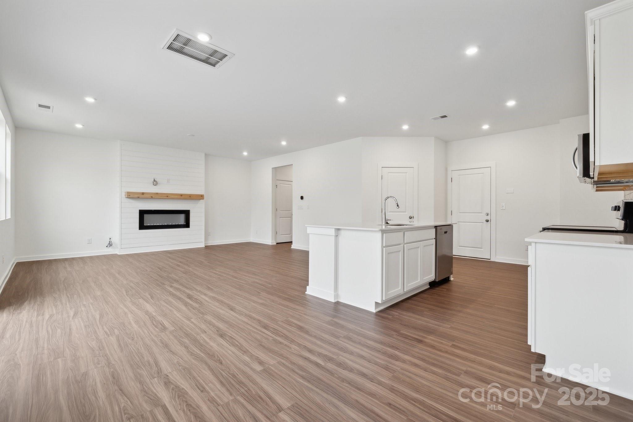 Blue Sky Meadows - Residential