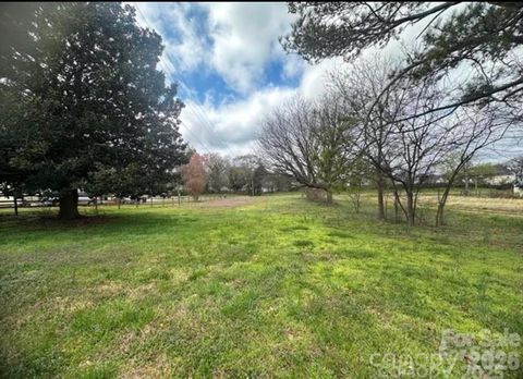 Photo of 4349 Roberta Road, Concord, NC 28027 (MLS # 4380538)